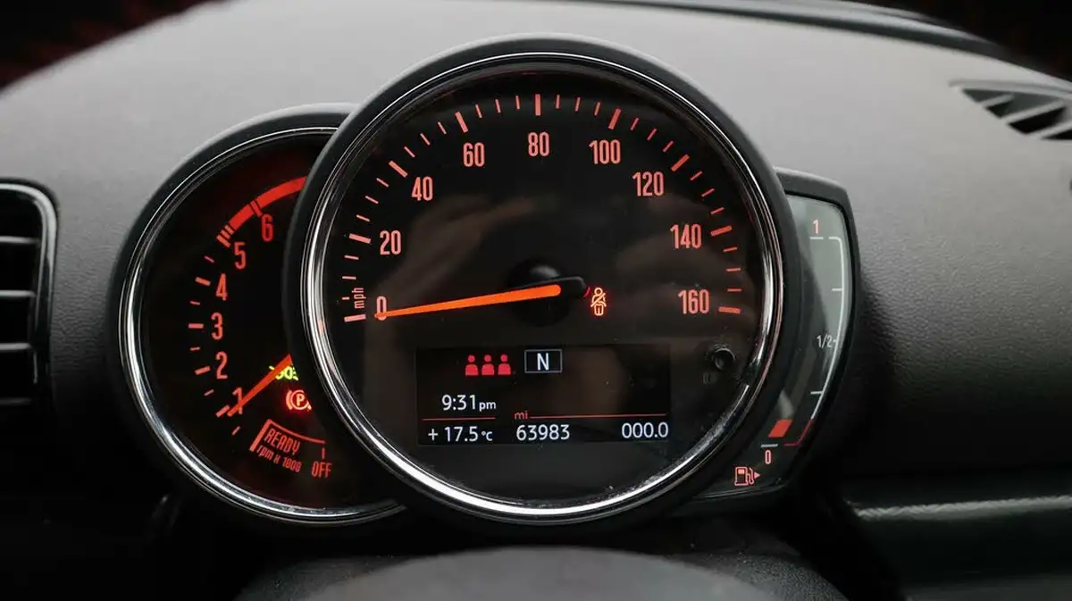 2019-mini-clubman-20td-cooper-d-sport-big-10