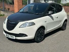 2014-chrysler-ypsilon-12-s-small-11