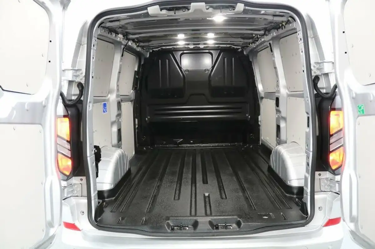 2023-ford-transit-custom-20tdci-300-l1h1-limited-136pseu6e-panel-van-1996cc-big-17