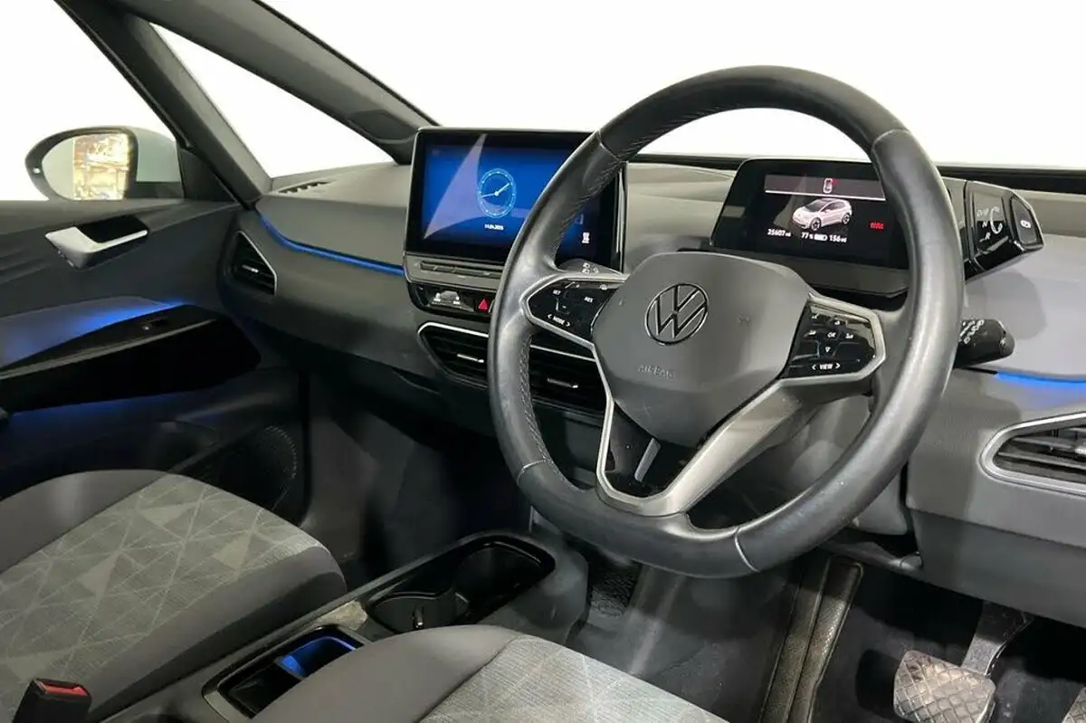 2021-volkswagen-id3-e-life-204ps-58kwh-pro-performance-big-6