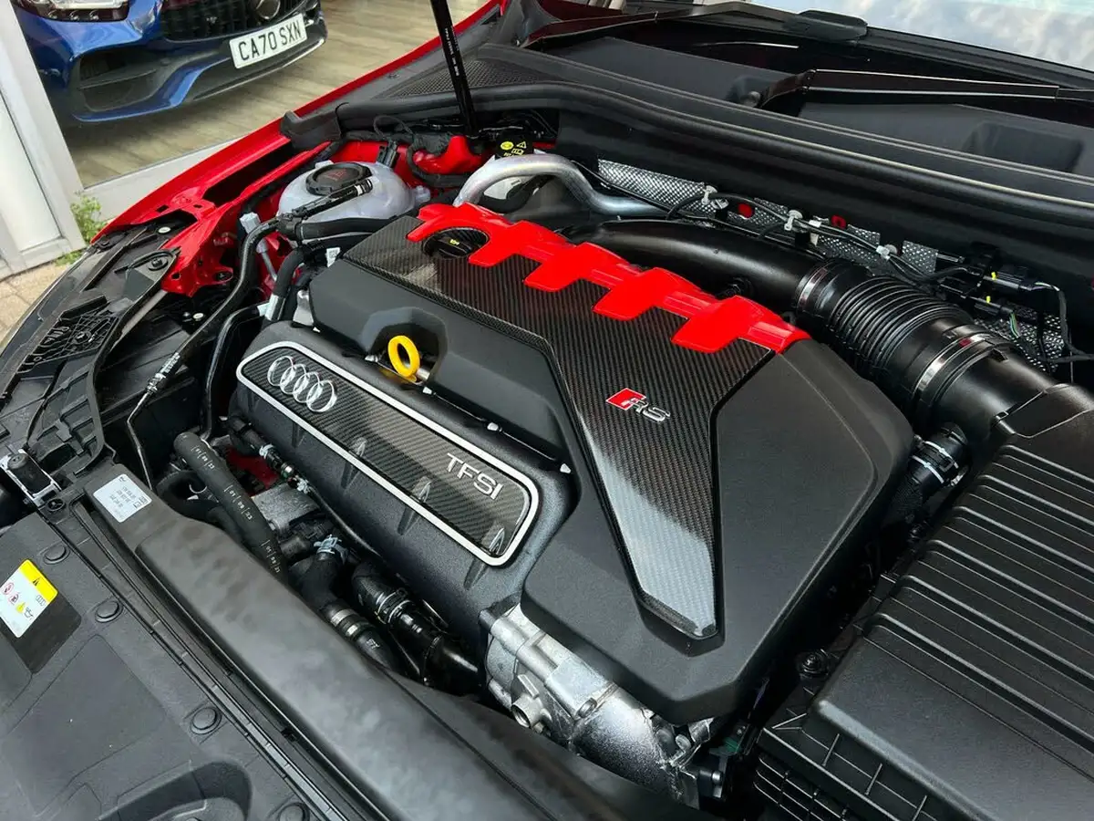 2024-audi-rs3-25-tfsi-carbon-black-sportback-5d-big-71