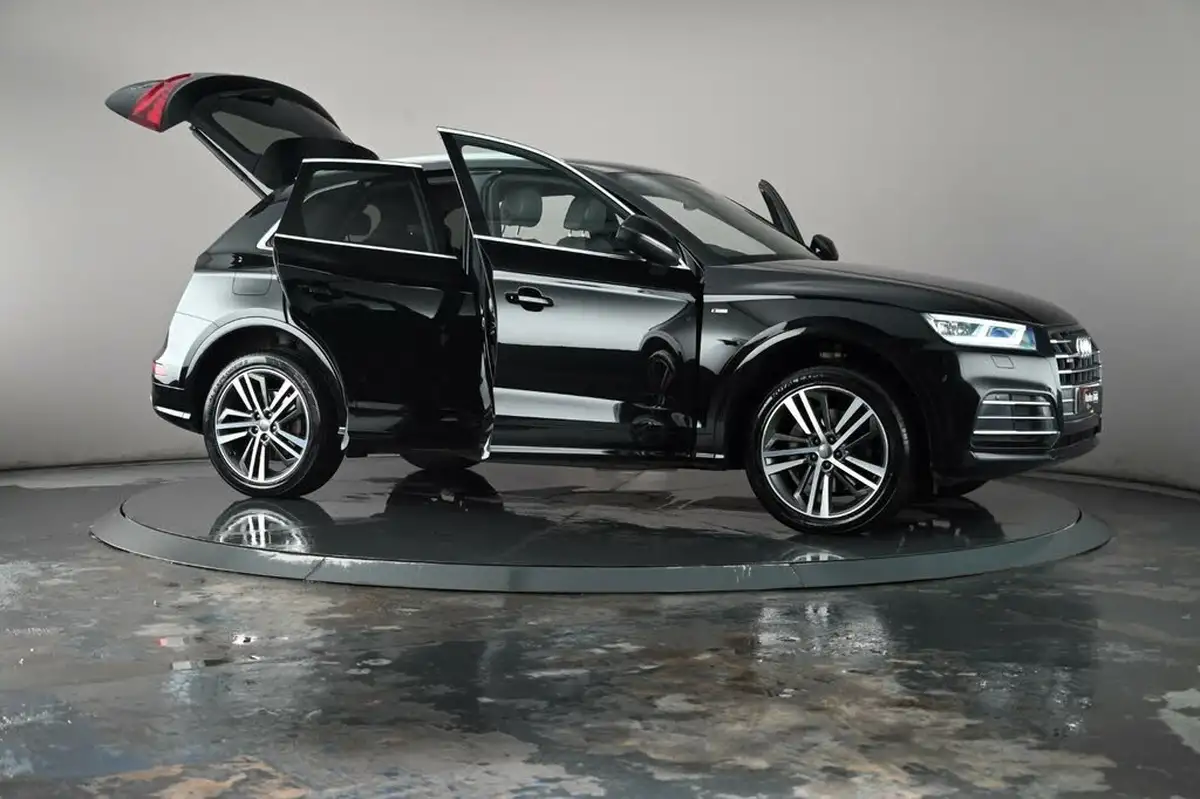 2020-audi-q5-20-55-tfsi-e-s-line-competition-big-59