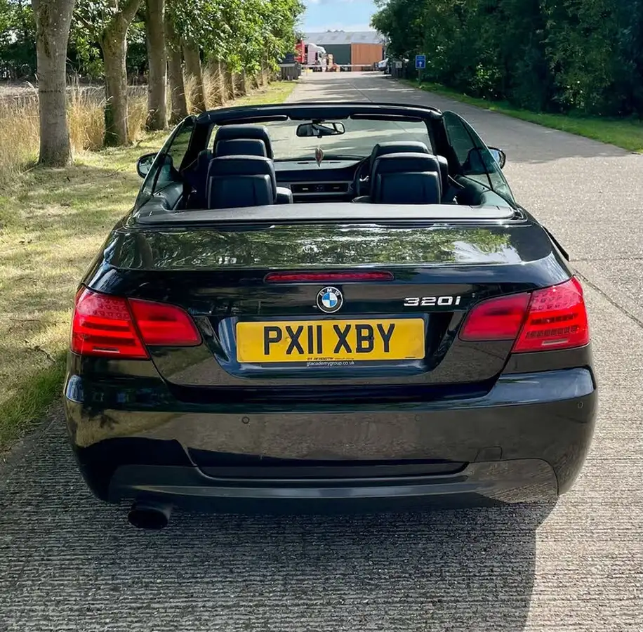 2011-bmw-3-series-20-320i-m-sport-convertible-2d-auto-big-18