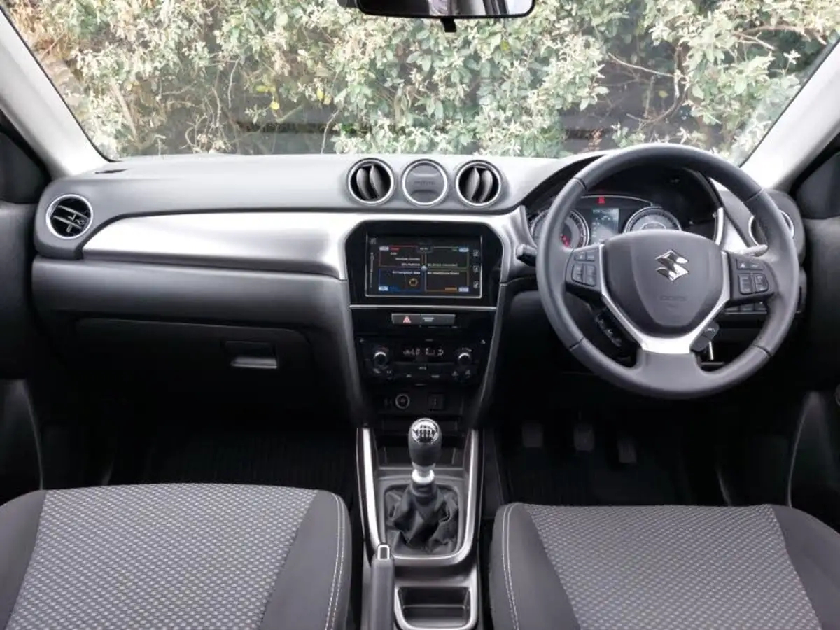 2023-suzuki-vitara-14-boosterjet-sz-t-big-2