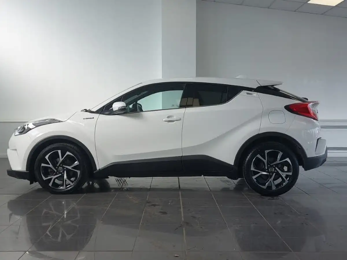 2019-toyota-c-hr-18-vvt-i-design-big-3
