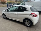 2014-peugeot-208-14td-style-14hdi-68bhp-3d-small-3