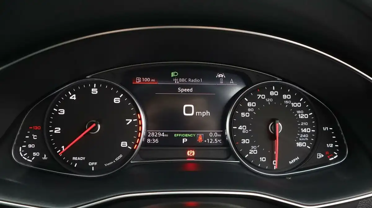 2021-audi-a6-saloon-20-45-tfsi-black-edition-265ps-big-10