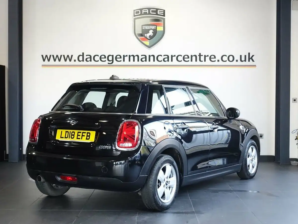 2018-mini-cooper-15-cooper-series-ii-ss-hatchback-5d-big-7
