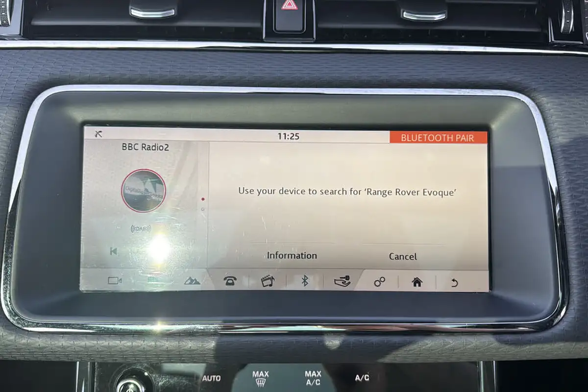 2020-land-rover-range-rover-evoque-20-p200-r-dynamic-200bhp-big-18