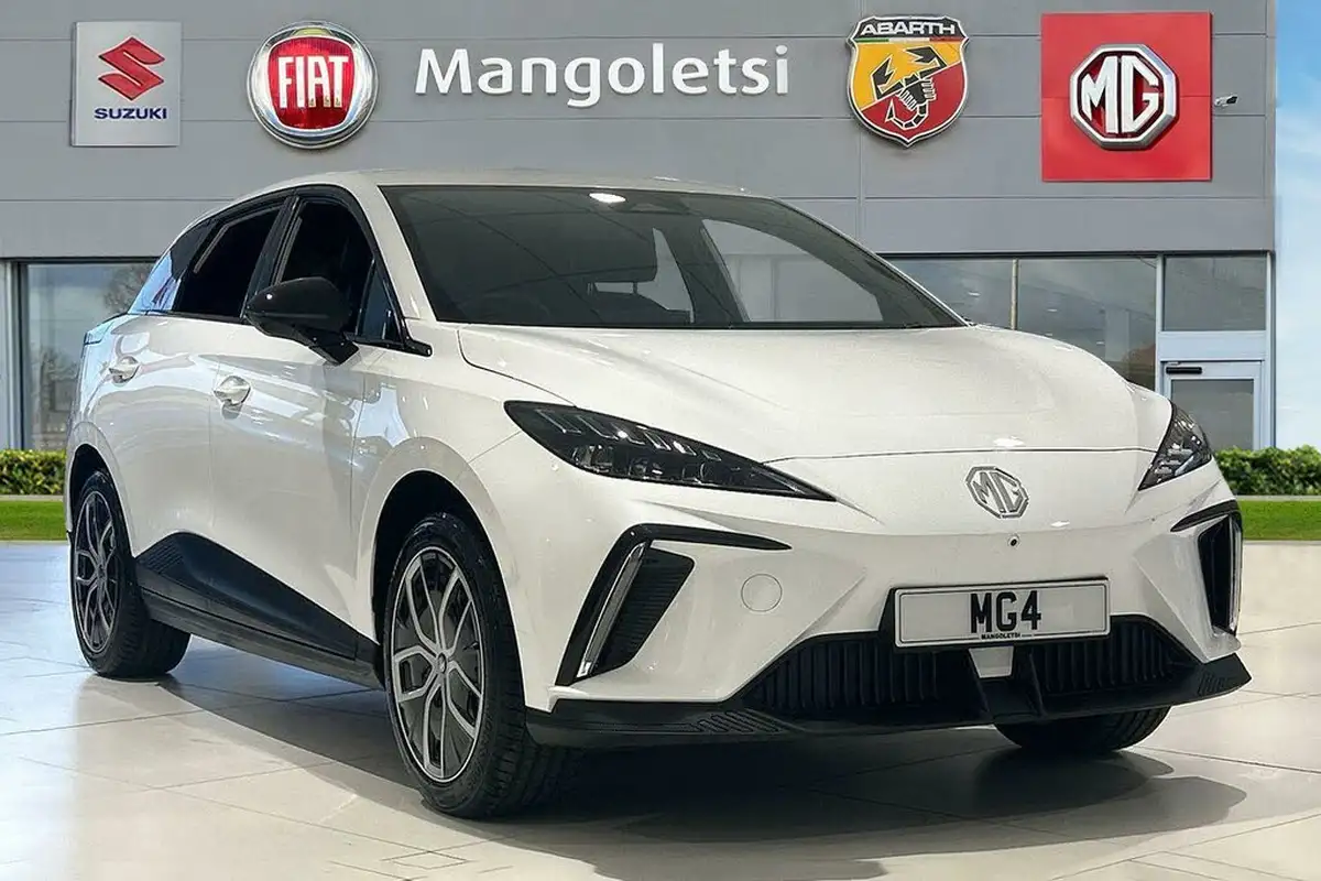 2025-mg-mg4-e-trophy-ev-203ps-long-big-0
