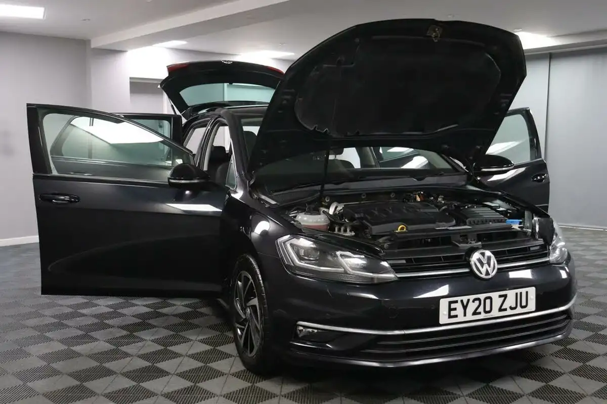 2020-volkswagen-golf-16tdi-match-edition-hatchback-big-11