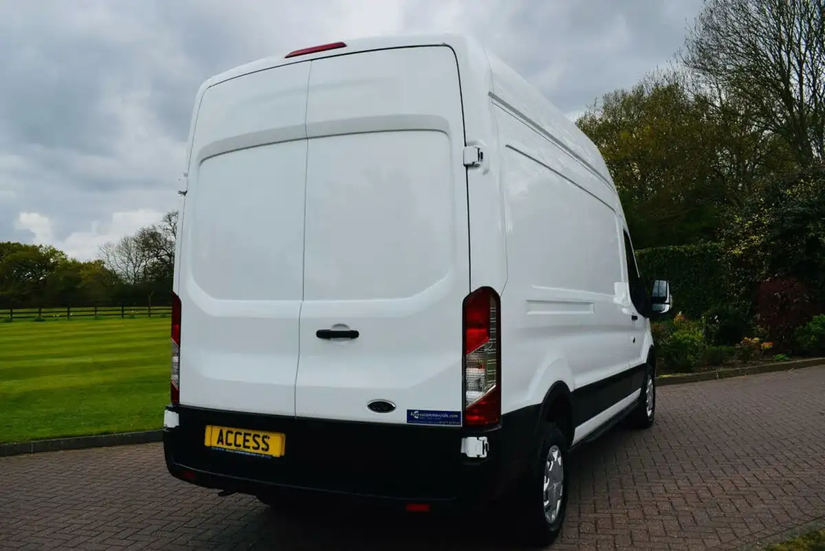 2022-ford-transit-20tdci-350-l2h2-leader-hybrid-130pseu6dt-rwd-panel-van-big-6