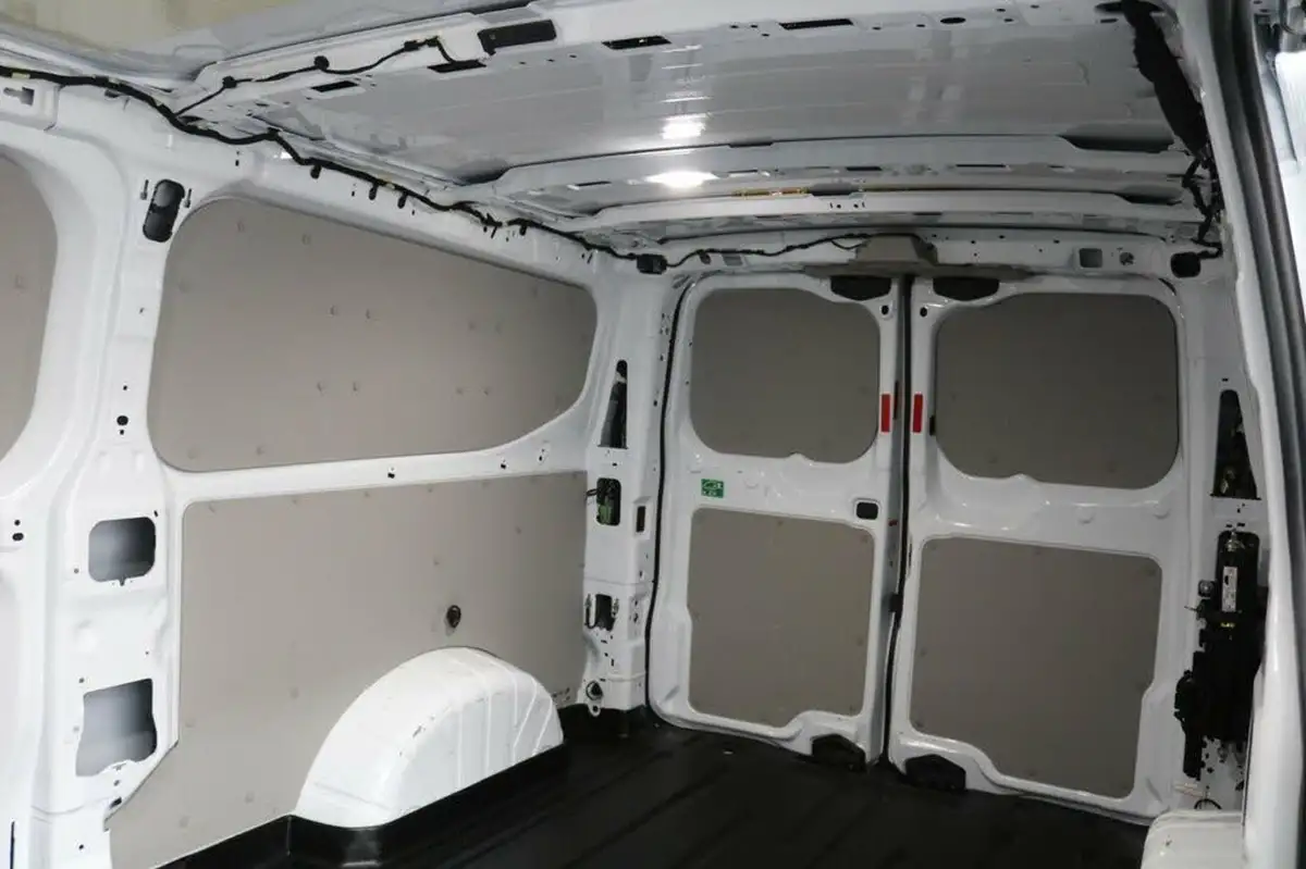 2023-ford-transit-custom-20tdci-320-l2h1-limited-136pseu6e-panel-van-1996cc-auto-big-14