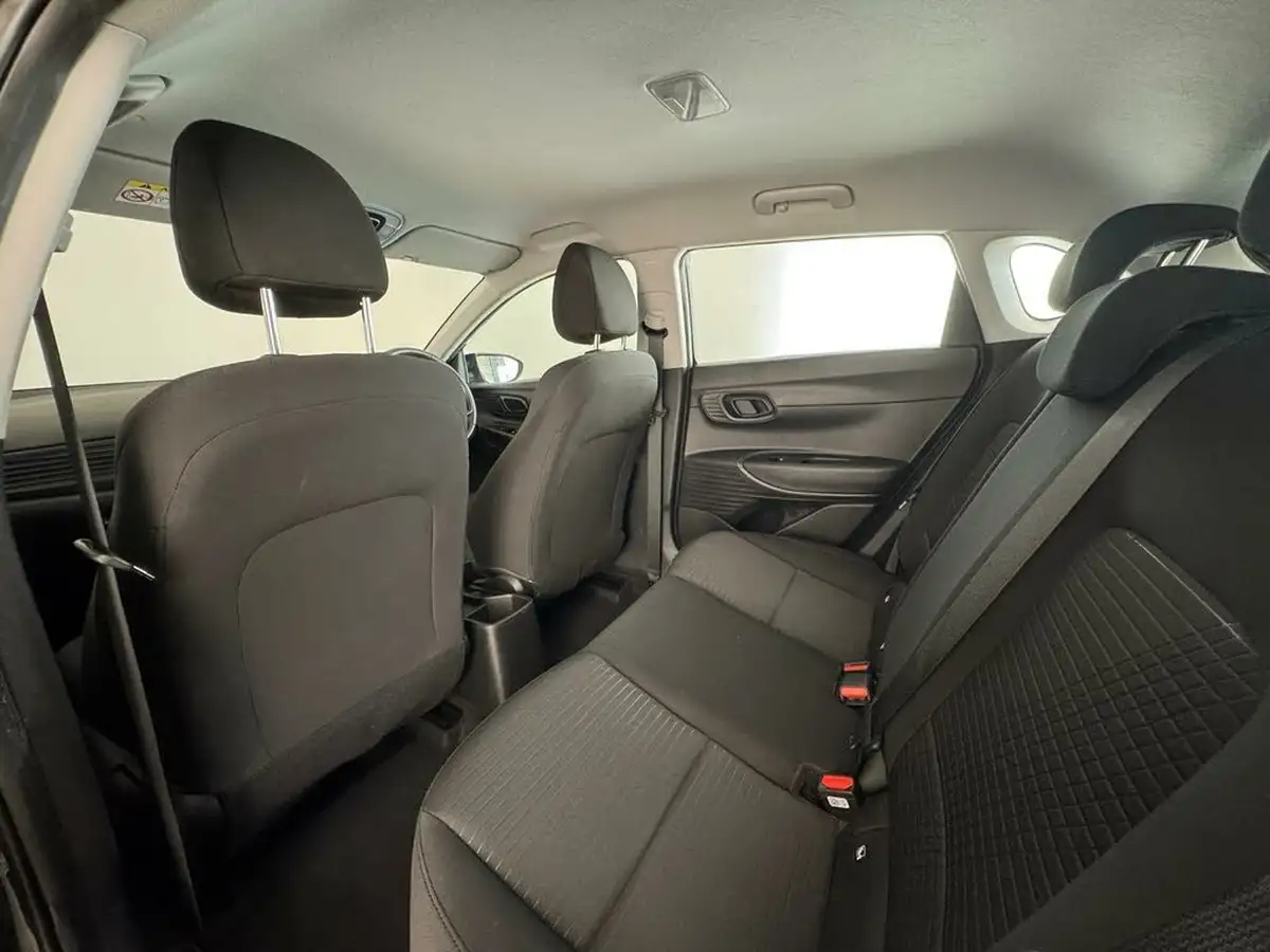 2022-hyundai-i20-10-t-gdi-se-connect-eclutch-imt-big-13