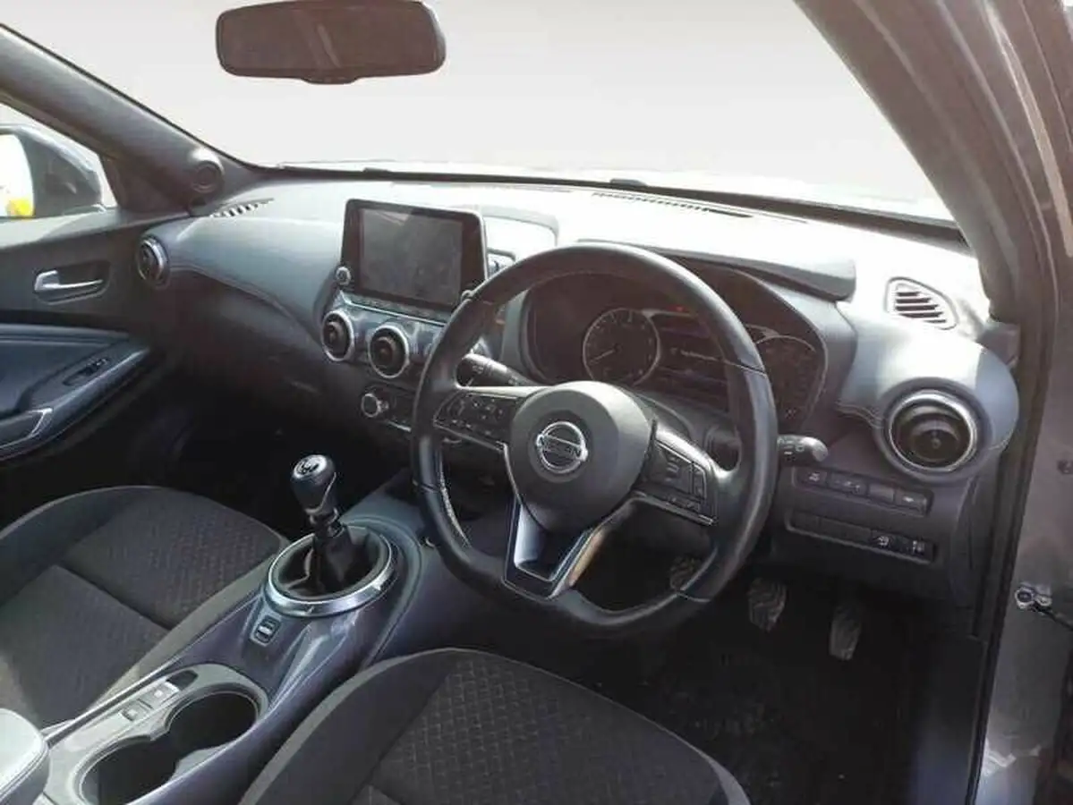 2022-nissan-juke-10-dig-t-n-connecta-big-4