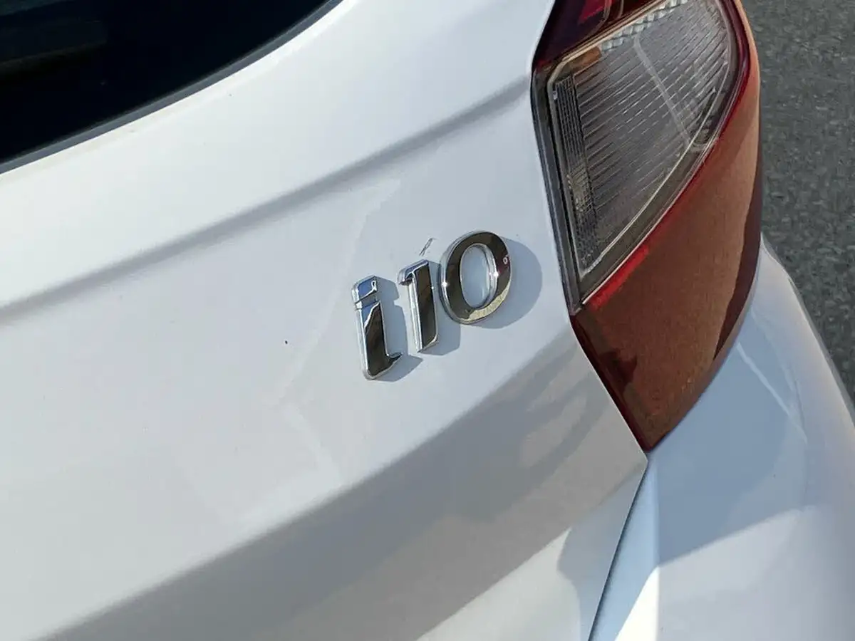 2022-hyundai-i10-12-se-connect-auto-big-46