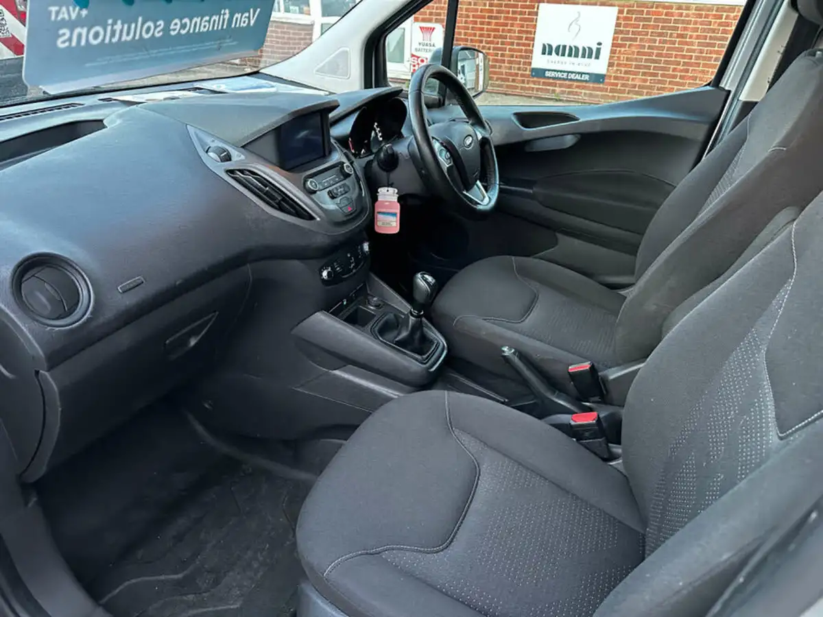 2019-ford-transit-courier-15tdci-trend-100pseu6dt-big-20