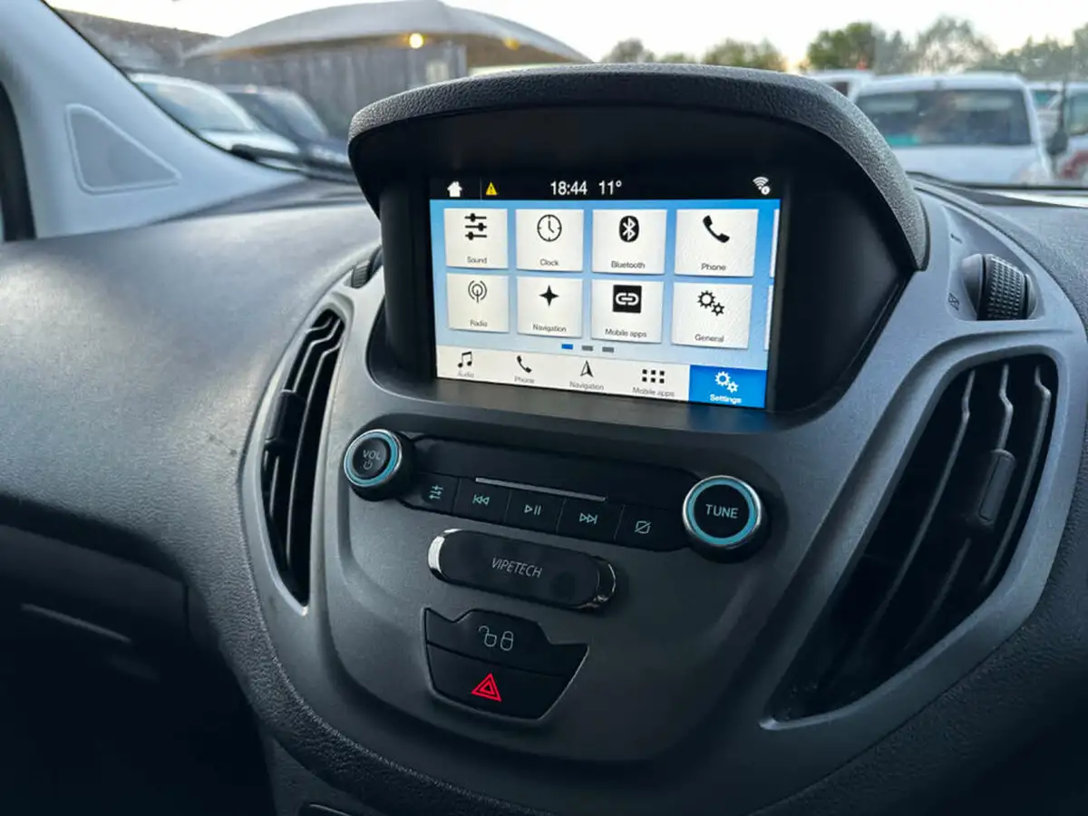 2019-ford-transit-courier-15tdci-trend-100pseu6dt-big-16