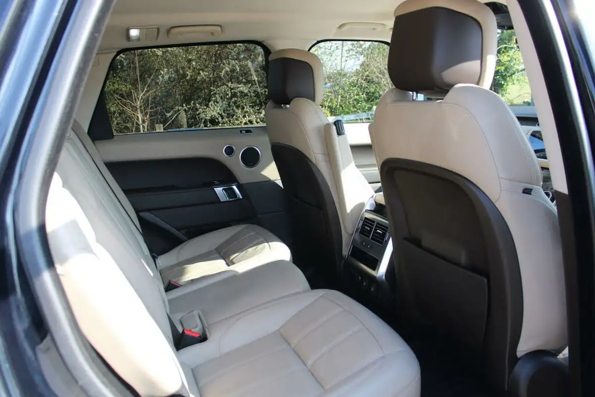 2018-land-rover-range-rover-sport-30-v6-hse-dynamic-big-10