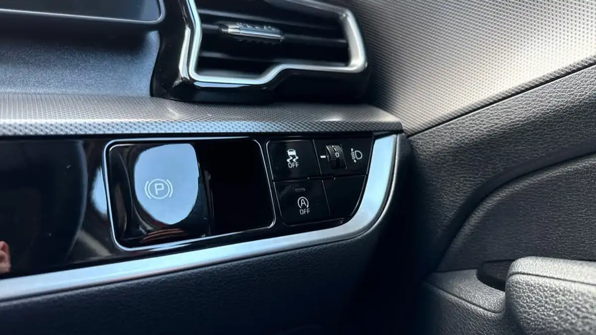 2024-kia-sportage-16-t-gdi-3-157bhp-48v-big-35