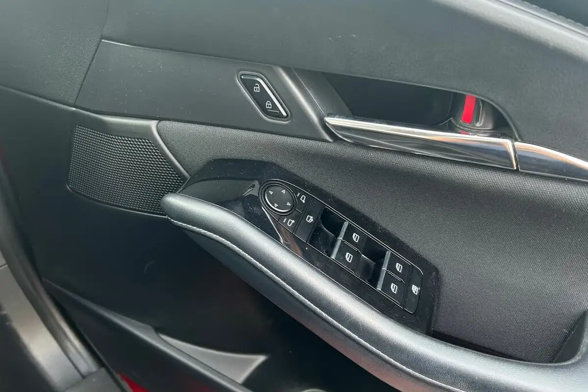 2021-mazda-cx-30-20-e-skyactiv-x-sport-lux-big-39