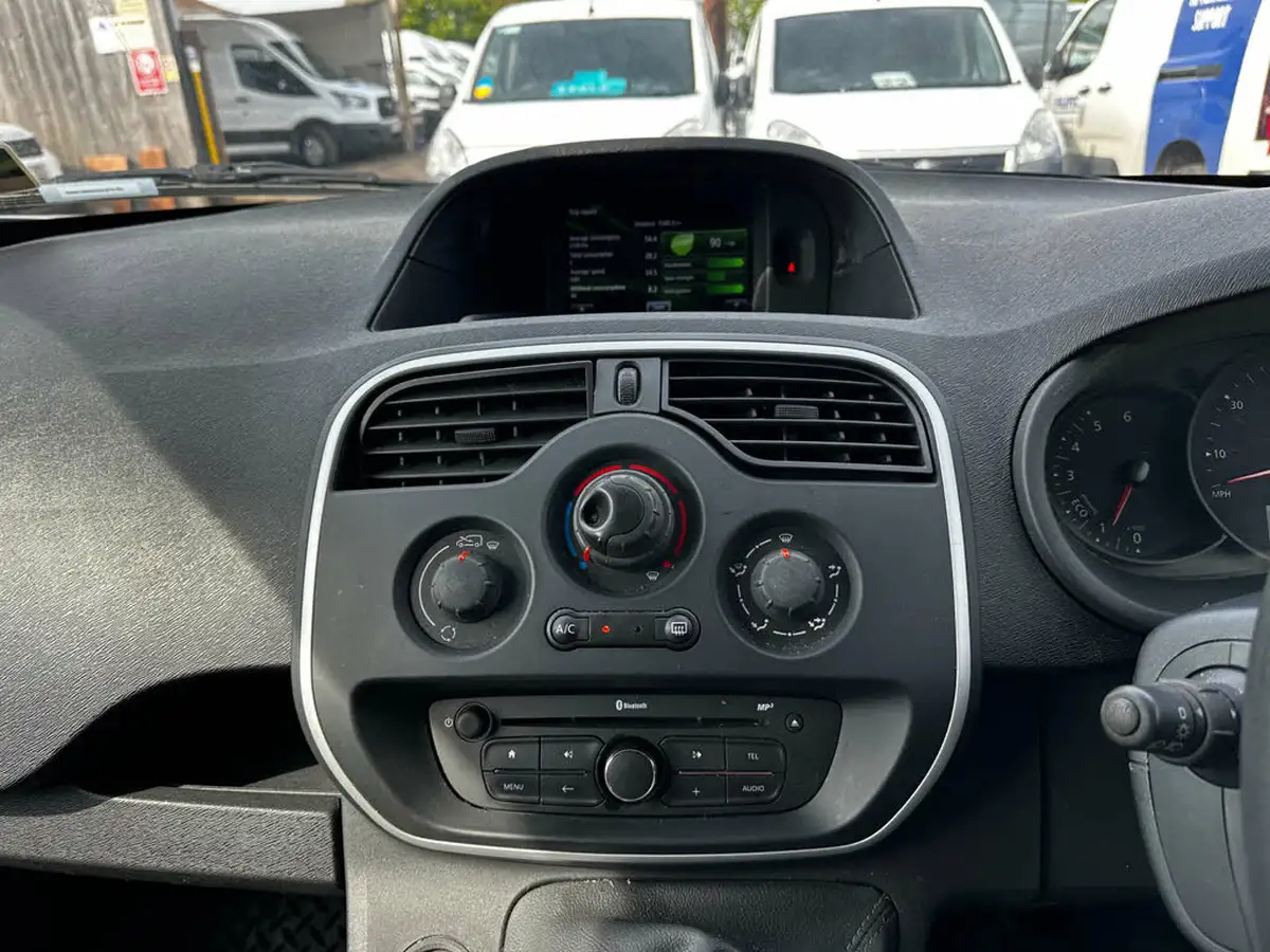 2017-renault-kangoo-maxi-15td-ll21-energy-dci-110-maxi-business-panel-big-16