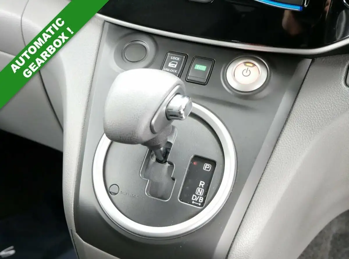 2021-nissan-env200-e-tekna-rapid-panel-van-big-16