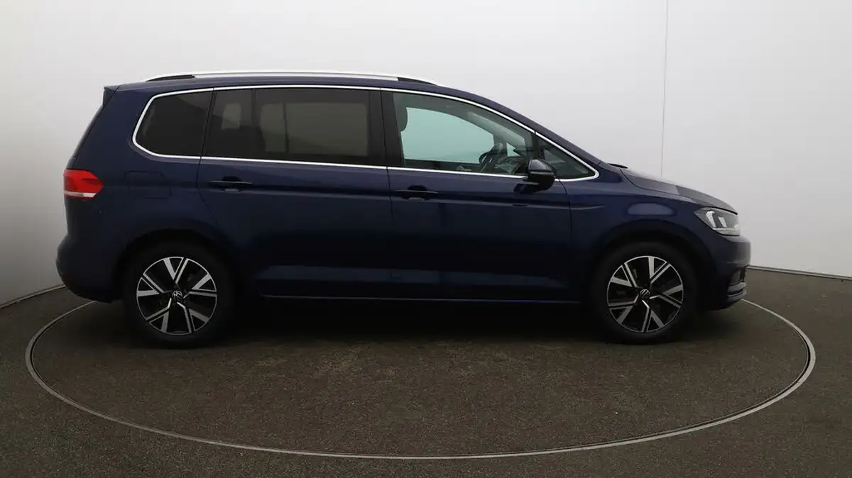 2021-volkswagen-touran-15-tsi-sel-dsg-big-42