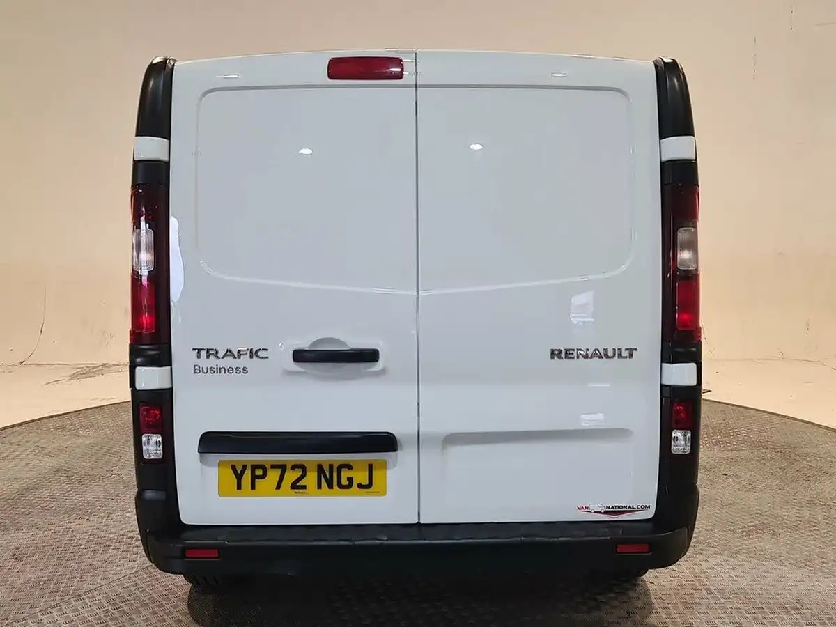 2022-renault-trafic-20dci-ll30-130-business-panel-big-9
