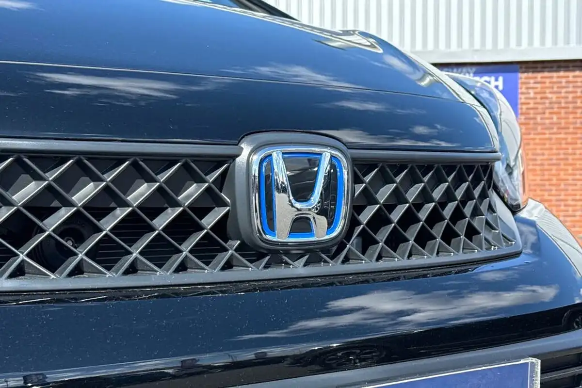 2023-honda-jazz-15-i-mmd-elegance-big-25