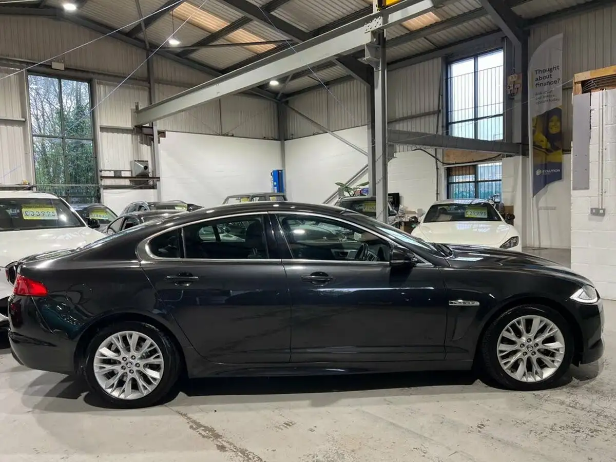 2013-jaguar-xf-22td-sport-200ps-ss-saloon-4d-auto-big-1