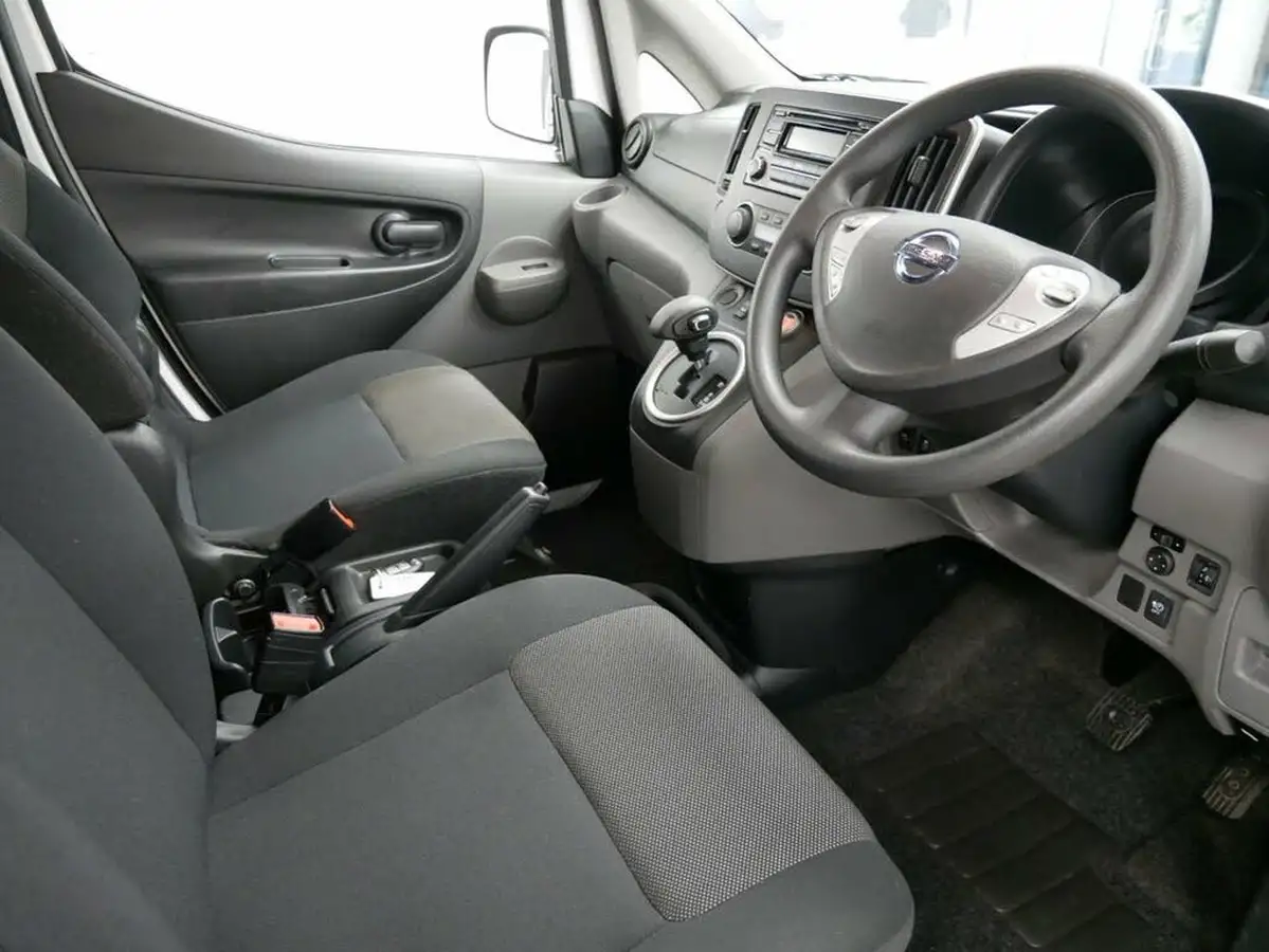 2021-nissan-env200-e-acenta-glaz-packcold-pckmesh-part-wallnav-big-19