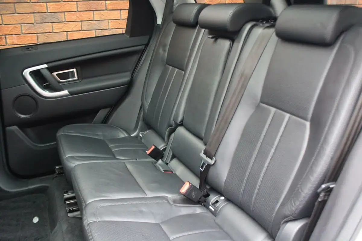 2017-land-rover-discovery-sport-20td4-hse-black-182ps-suv-big-22