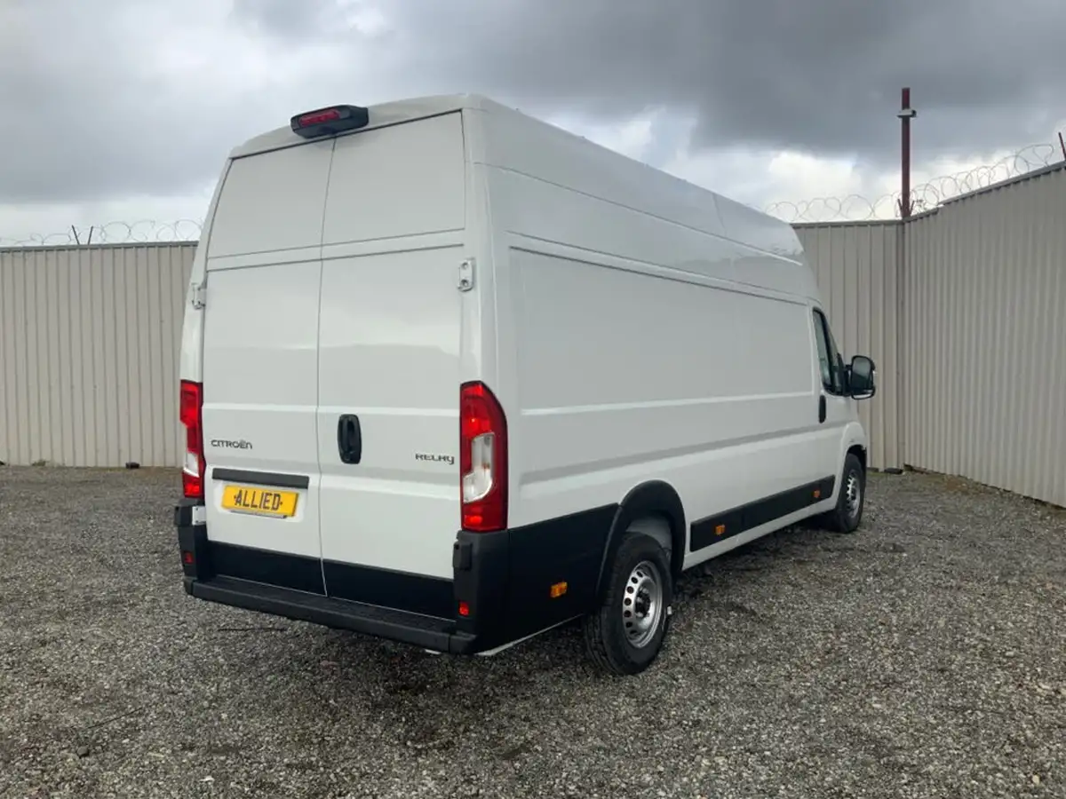 2024-citroen-relay-big-9