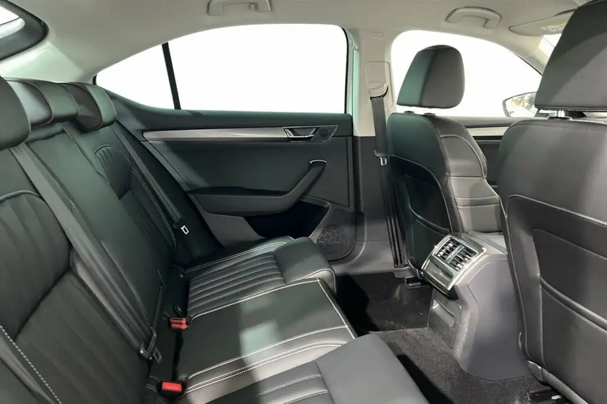 2023-skoda-superb-20-tsi-se-l-hatchback-big-7