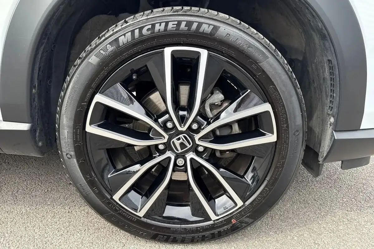 2024-honda-hr-v-15-i-mmd-elegance-big-21