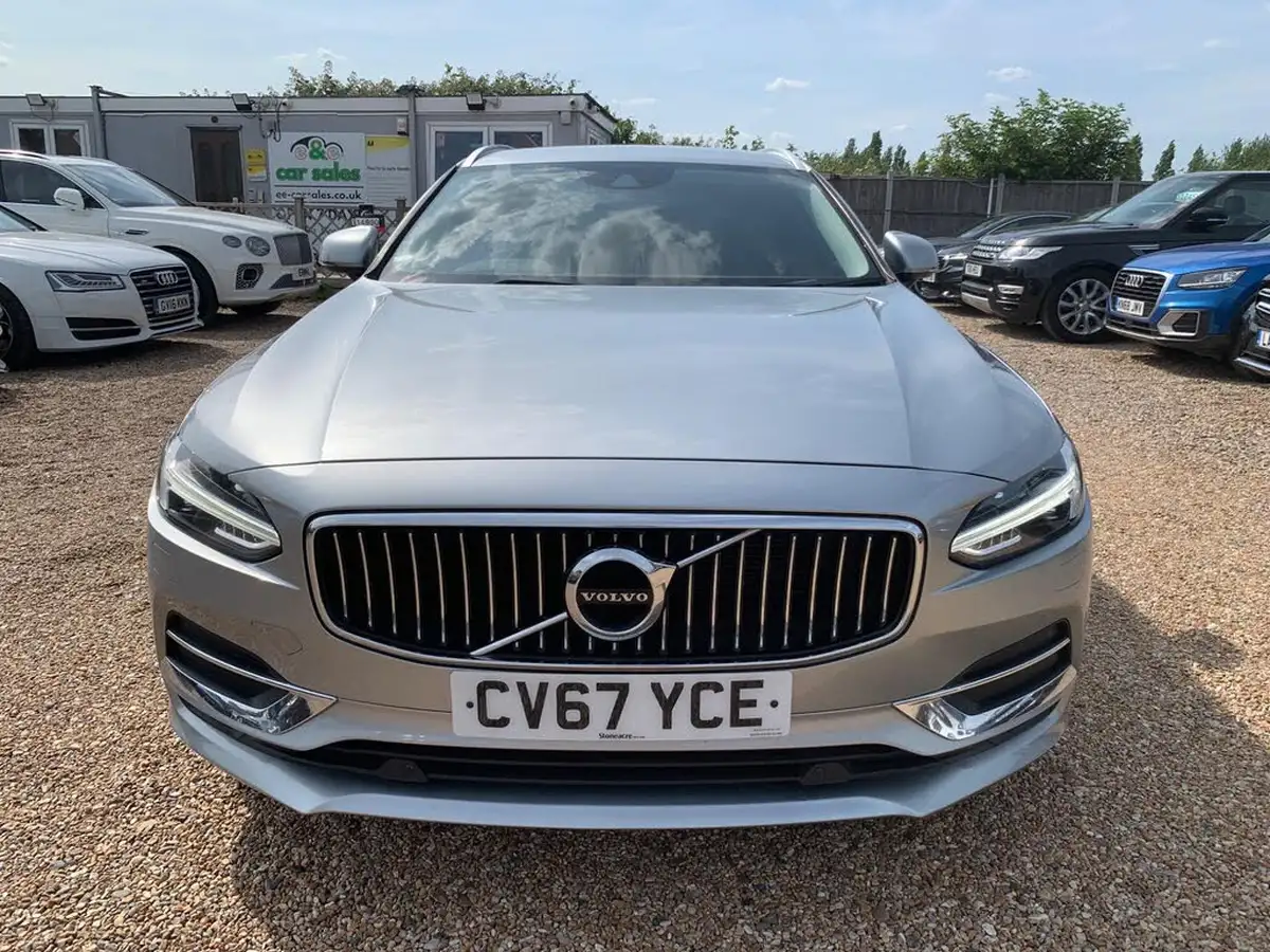 2017-volvo-v90-20td-d4-inscription-big-1
