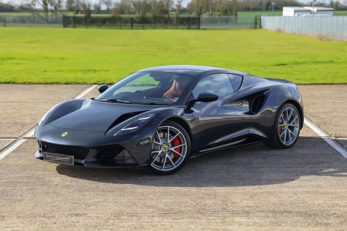 2023-lotus-emira-35-first-edition-v6-big-2