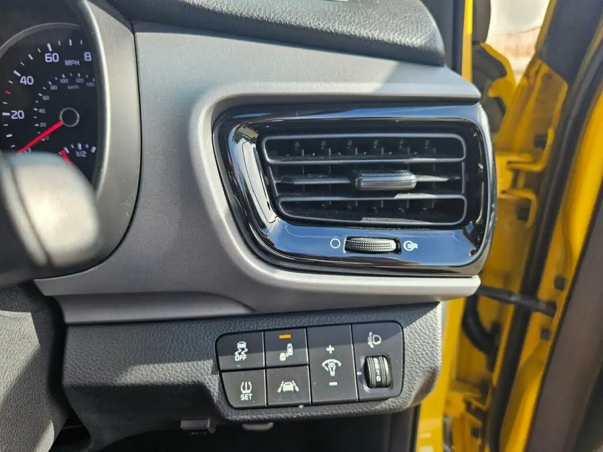 2019-kia-stonic-10-t-gdi-4-big-18
