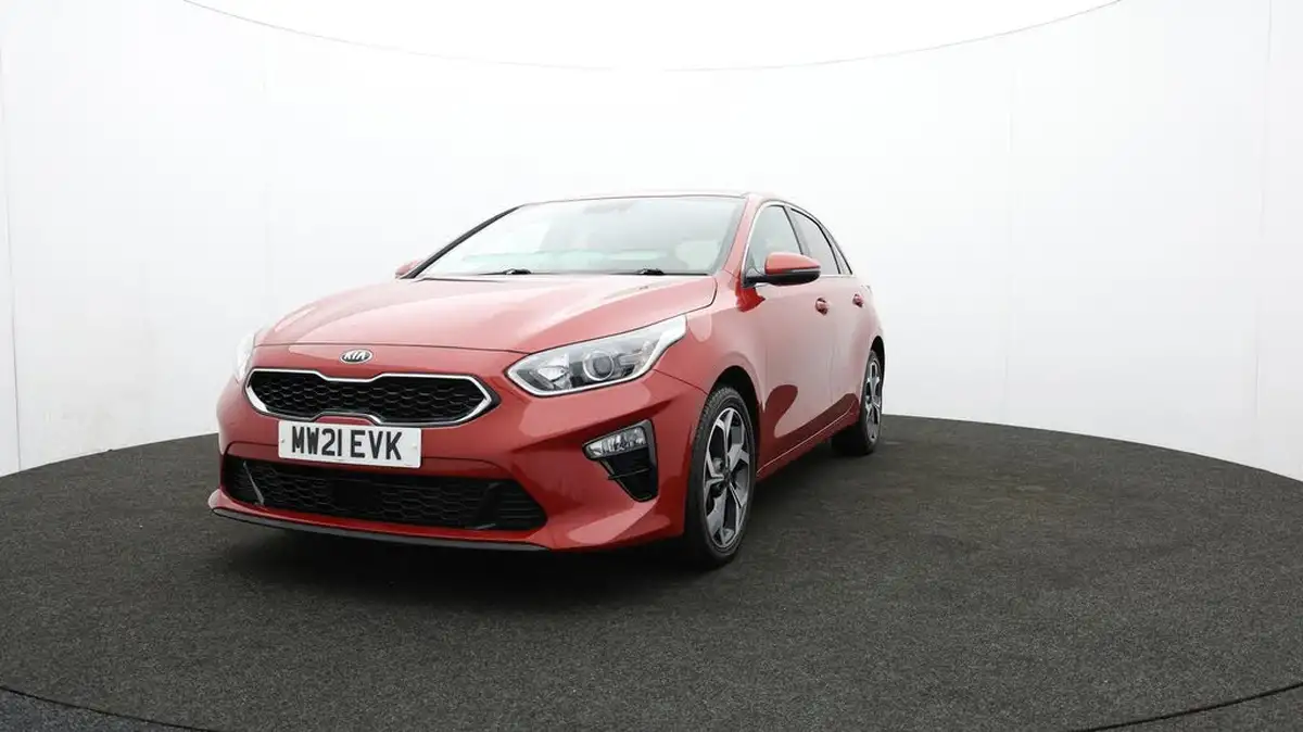 2021-kia-ceed-16crdi-3-48v-mhev-hatchback-big-60