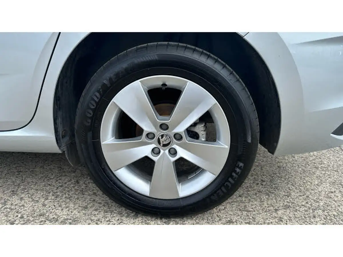 2024-skoda-scala-10-tsi-se-116ps-big-42