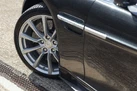 2013-aston-martin-vanquish-59-small-32