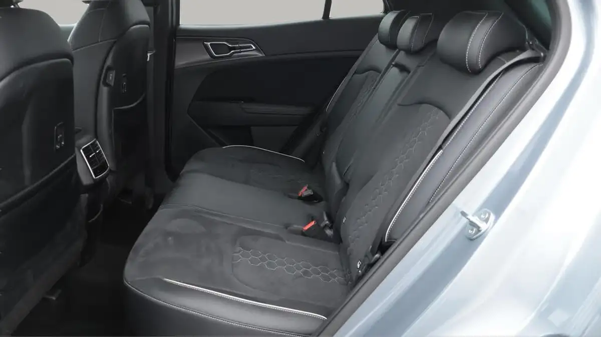 2022-kia-sportage-16-t-gdi-gt-line-226bhp-hev-1598cc-auto-big-16