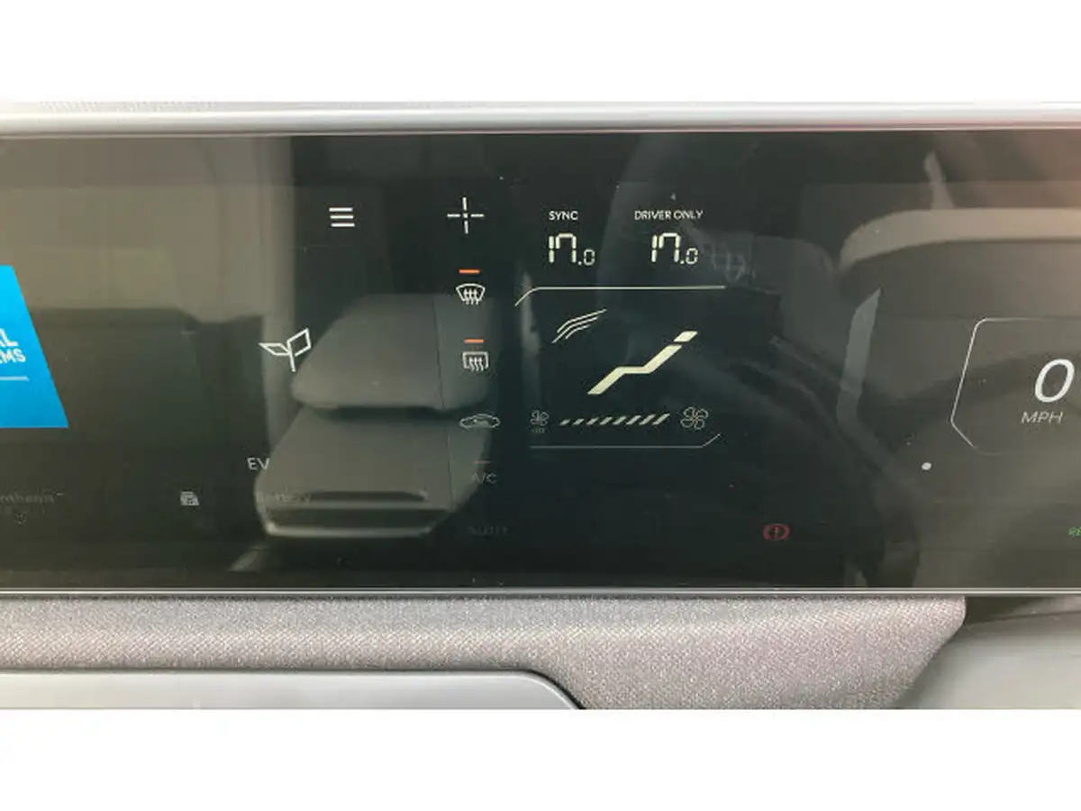 2025-kia-ev3-e-gt-line-s-big-40