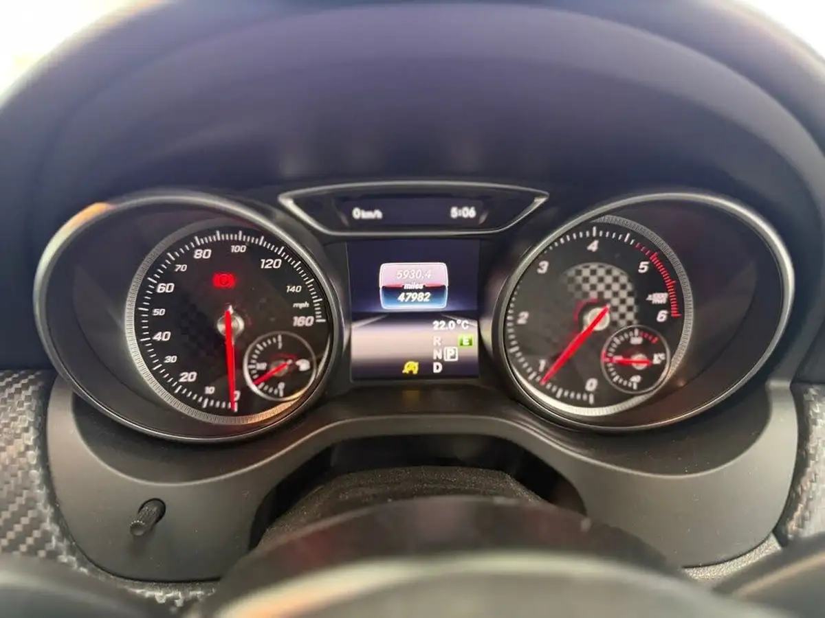 2017-mercedes-benz-a-class-15d-a180d-amg-line-ss-7g-dct-big-35