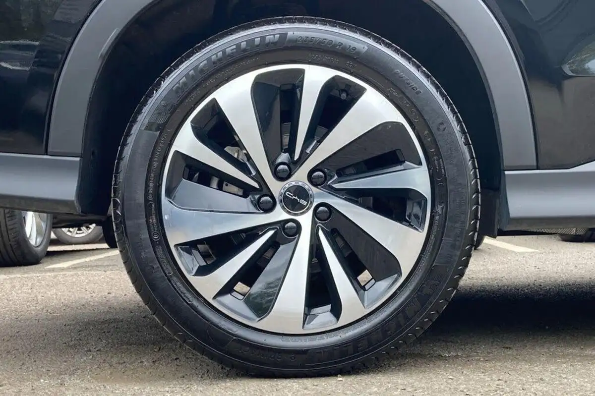 2024-byd-seal-15-comfort-big-25