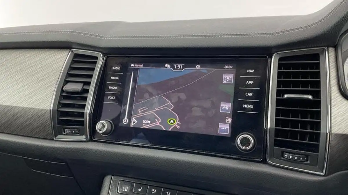 2022-skoda-kodiaq-15-tsi-se-l-dsg-big-12