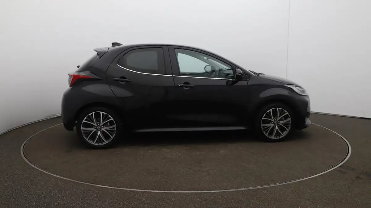 2022-toyota-yaris-15-vvt-i-excel-big-50