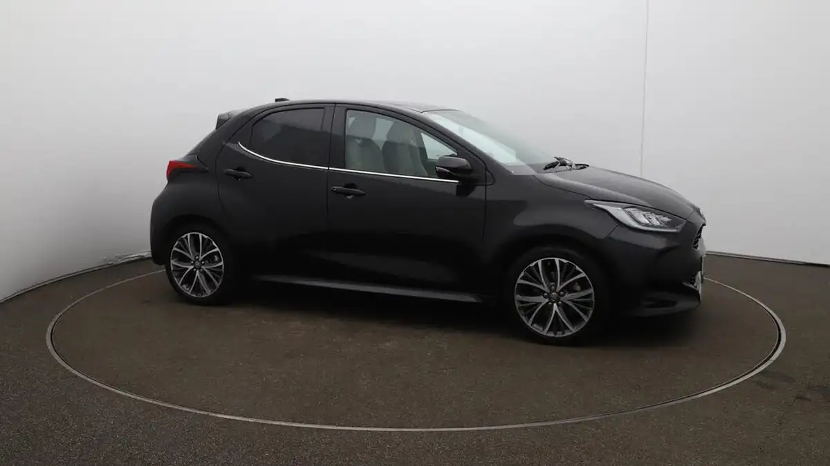 2022-toyota-yaris-15-vvt-i-excel-big-46