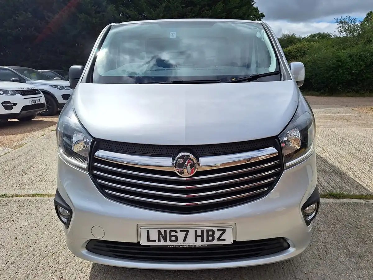 2017-vauxhall-vivaro-16cdti-sportive-2900-l2h1-125pseu6-biturbo-ss-ecotec-panel-big-1